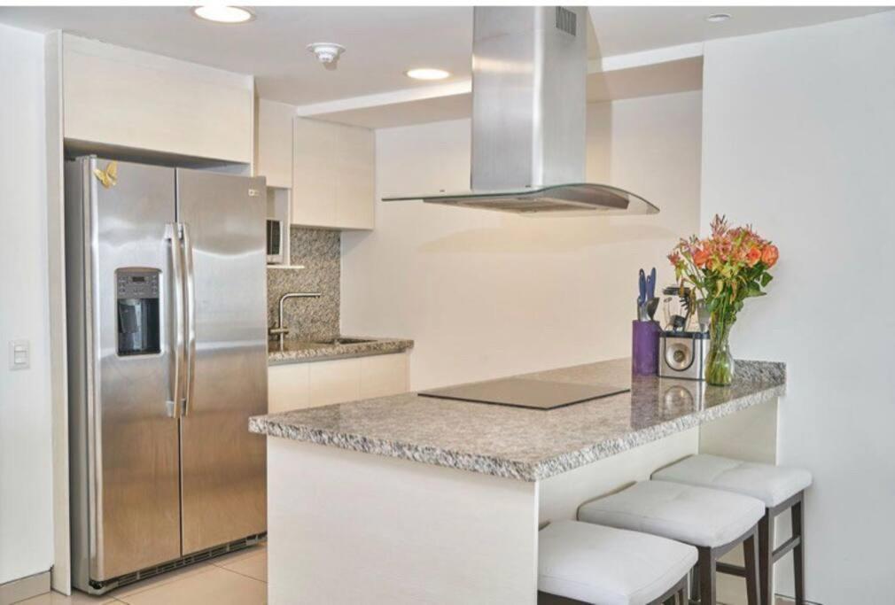 P11 Poseidon 5 Stars Elite Ocean View Piscina Apartamento 2 Dormitorios مانتا المظهر الخارجي الصورة