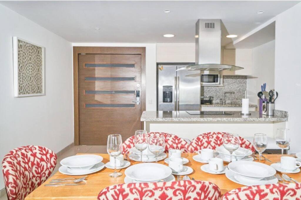P11 Poseidon 5 Stars Elite Ocean View Piscina Apartamento 2 Dormitorios مانتا المظهر الخارجي الصورة