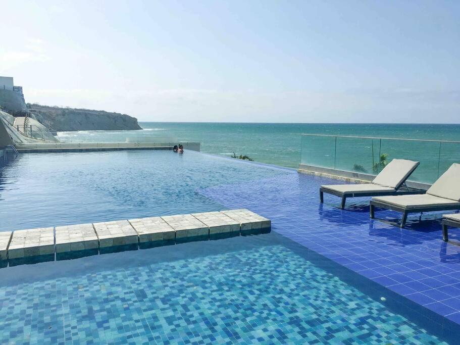 P11 Poseidon 5 Stars Elite Ocean View Piscina Apartamento 2 Dormitorios مانتا المظهر الخارجي الصورة
