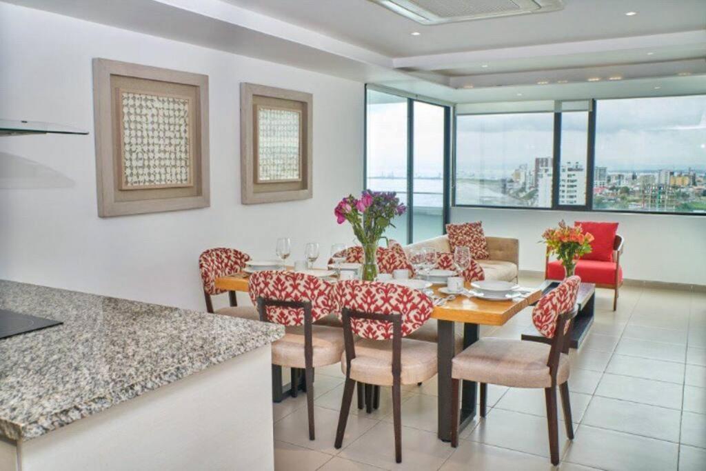P11 Poseidon 5 Stars Elite Ocean View Piscina Apartamento 2 Dormitorios مانتا المظهر الخارجي الصورة