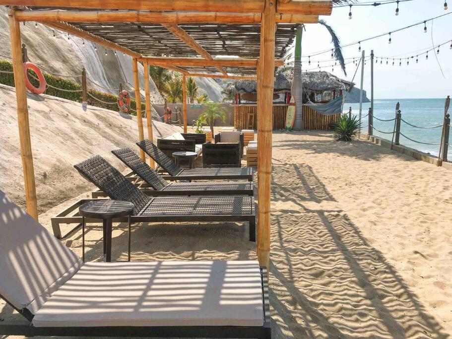 P11 Poseidon 5 Stars Elite Ocean View Piscina Apartamento 2 Dormitorios مانتا المظهر الخارجي الصورة