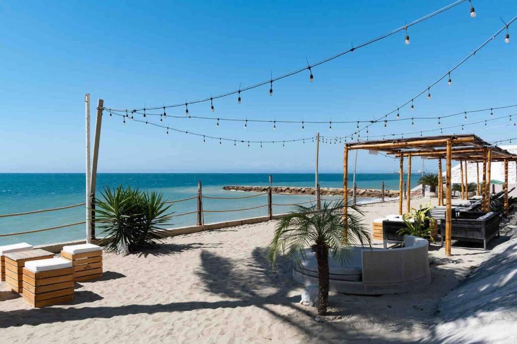 P11 Poseidon 5 Stars Elite Ocean View Piscina Apartamento 2 Dormitorios مانتا المظهر الخارجي الصورة
