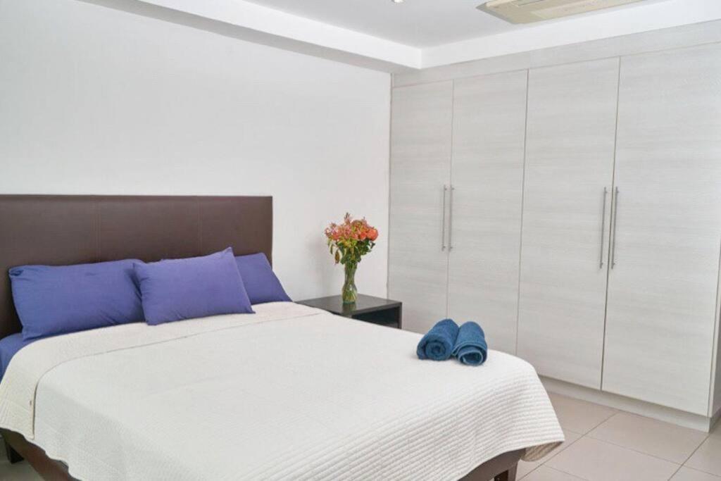 P11 Poseidon 5 Stars Elite Ocean View Piscina Apartamento 2 Dormitorios مانتا المظهر الخارجي الصورة