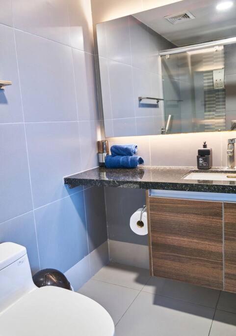 P11 Poseidon 5 Stars Elite Ocean View Piscina Apartamento 2 Dormitorios مانتا المظهر الخارجي الصورة