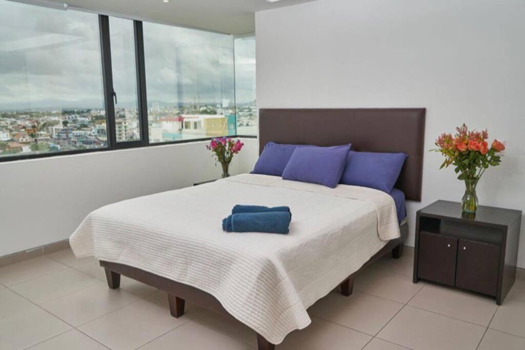 P11 Poseidon 5 Stars Elite Ocean View Piscina Apartamento 2 Dormitorios مانتا المظهر الخارجي الصورة